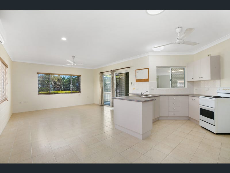 9 Glenrowan Street, White Rock