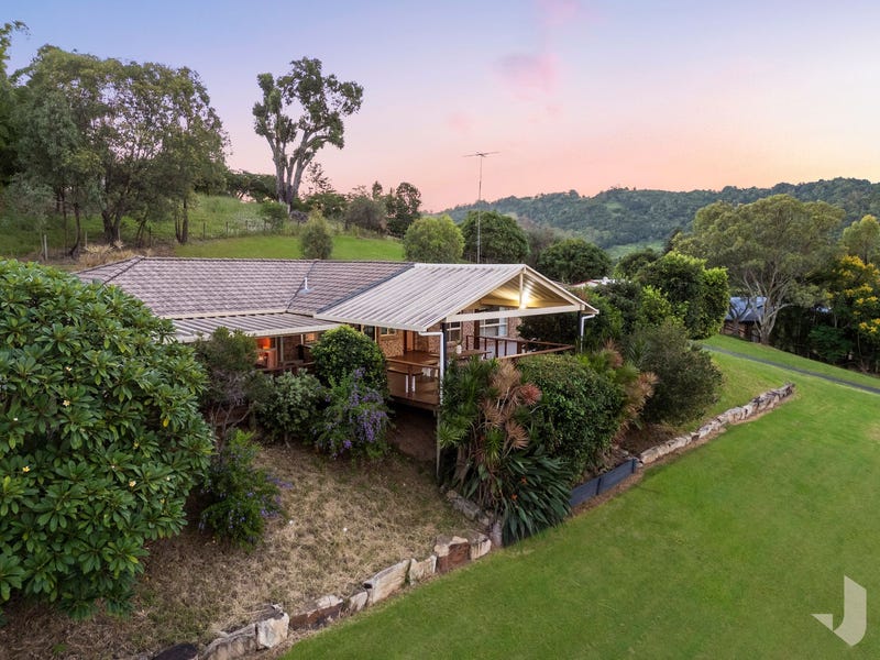 19 Manderson Court, Belivah