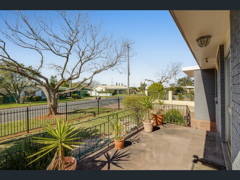 15 Cloake Street, Rockville