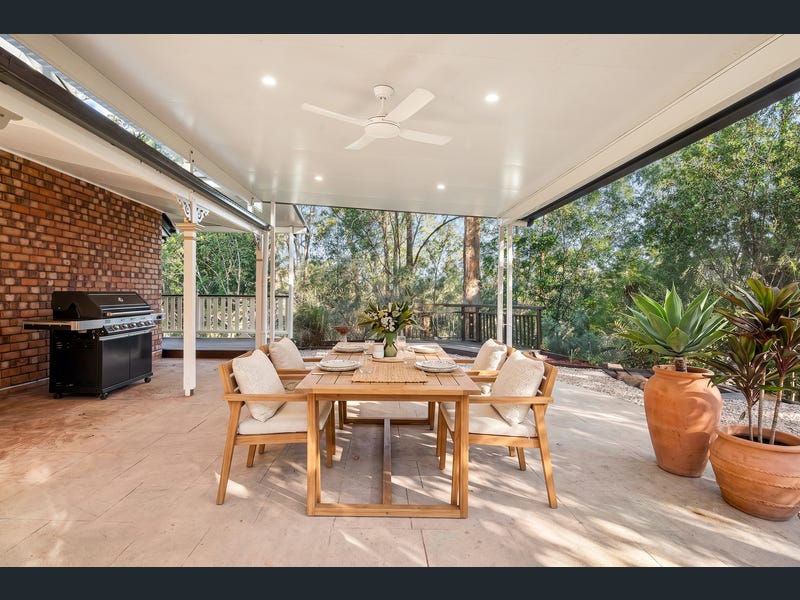 16 Fitzgerald Court, Clear Mountain