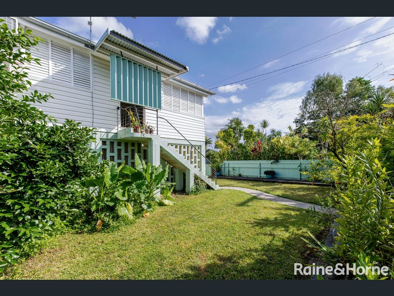 2 Mullavey Street, Mossman