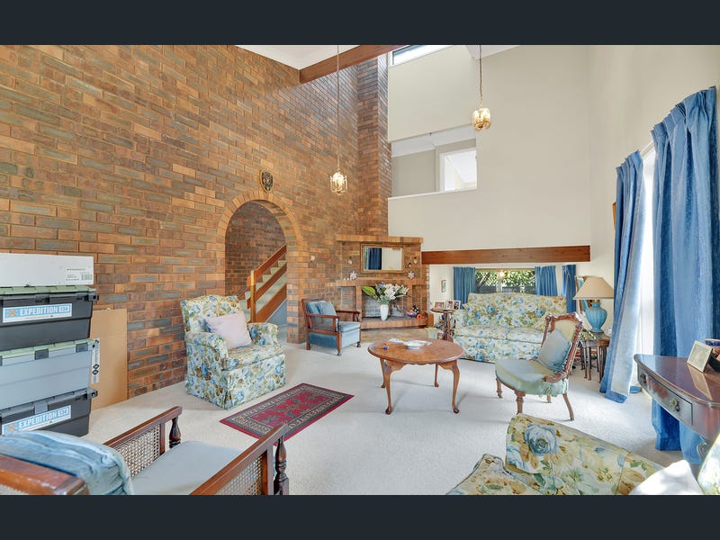98 Colonsay Street, Middle Park