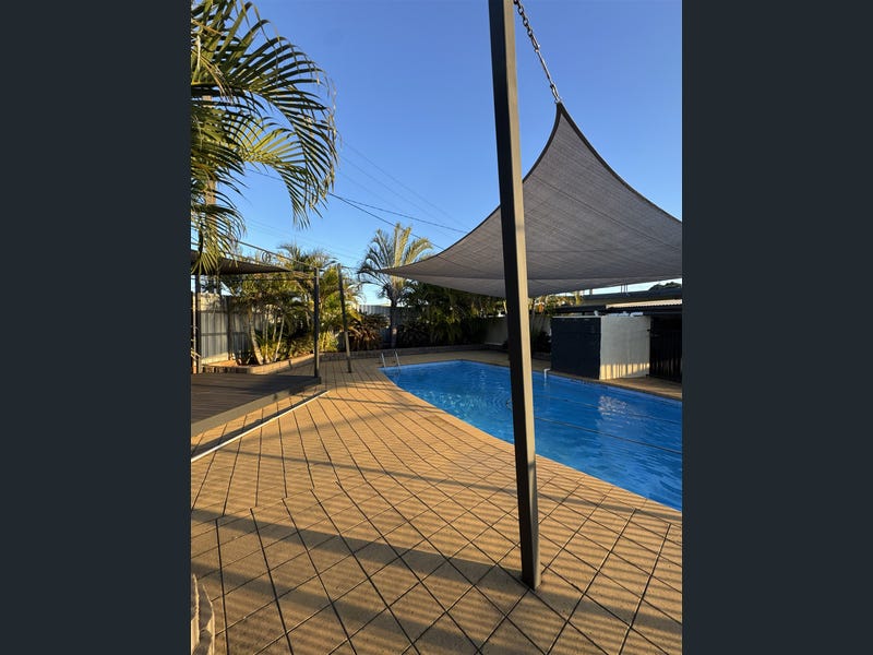 9 Deighton Street, Mornington