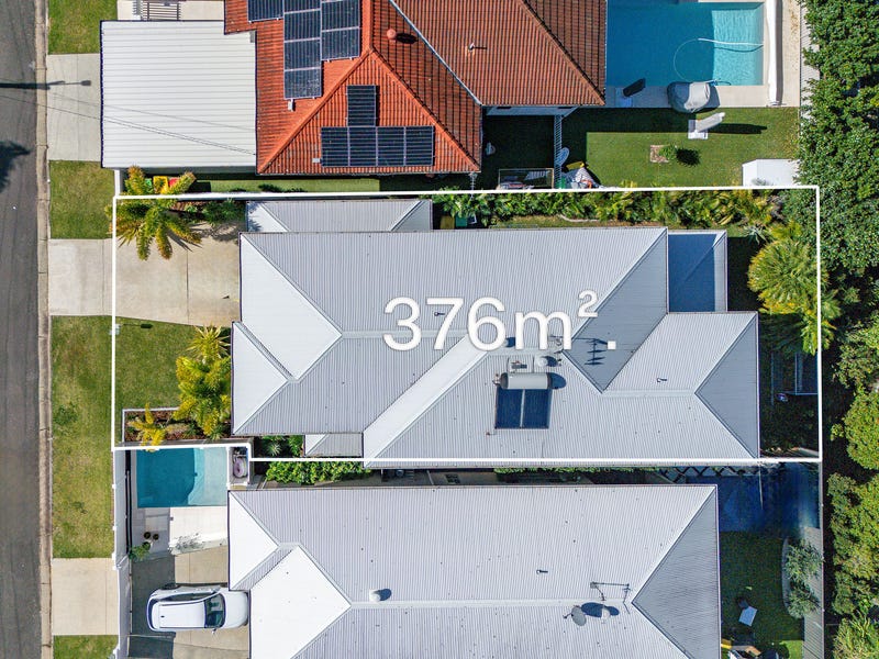 14A Raymond Avenue, Bundall