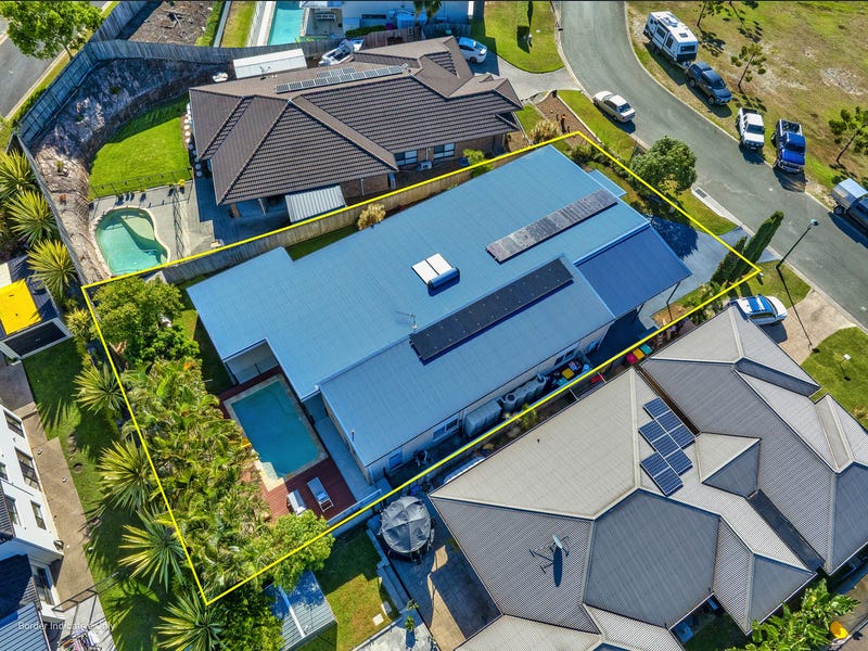 5 Flame Trees Crescent, Maudsland