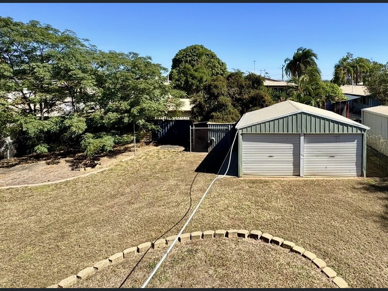 17 MACKAY Street, Moranbah