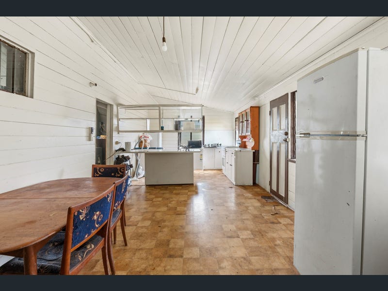 2 Arrow Street, Wandal
