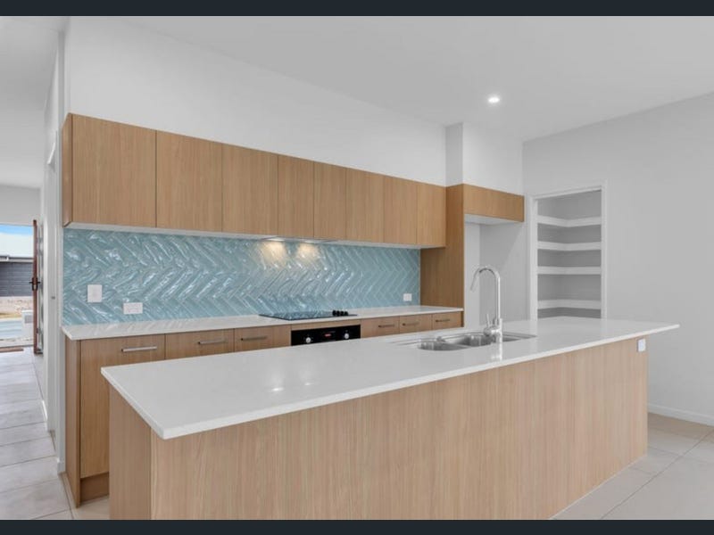 23 Sunflower Crescent, Nirimba