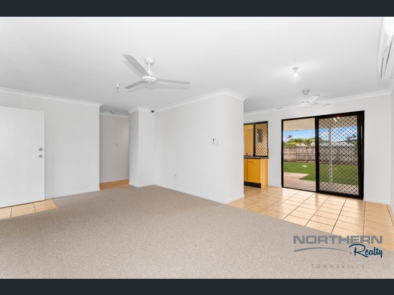 5 Camplin Court, Burdell