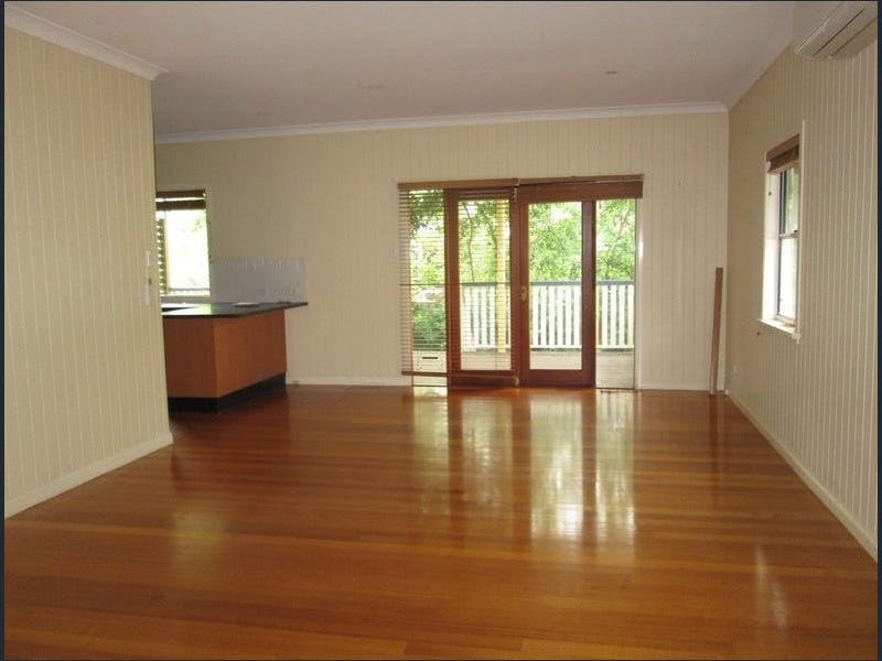 23  Helles  street, Moorooka