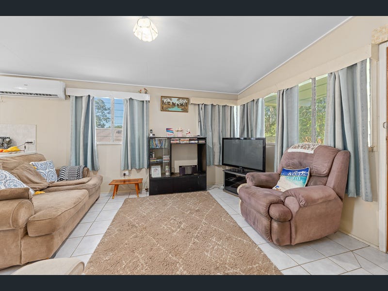 1868 Pumicestone Road, Toorbul