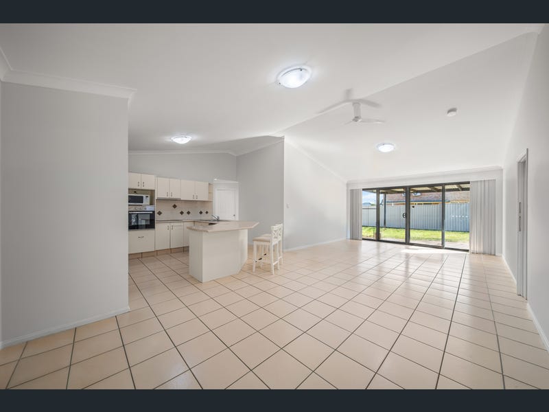 7 Mount Tamborine Avenue, Algester