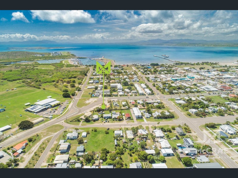 2/2A Powell Street, Bowen