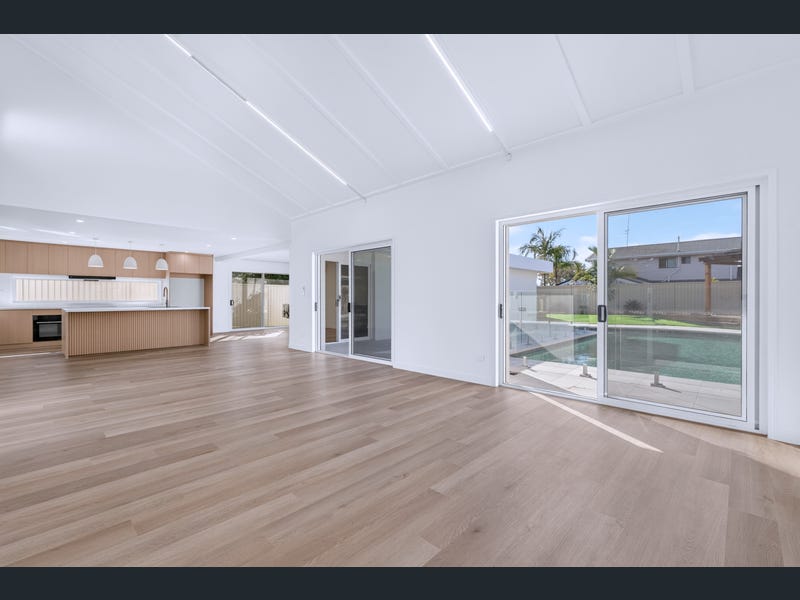 4 Ayrshire Avenue, Benowa