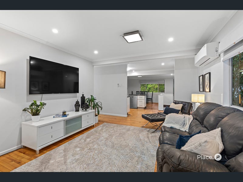 11 Alrex Street, Everton Hills