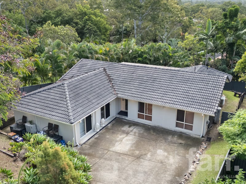 27 Padauk Drive, Nerang