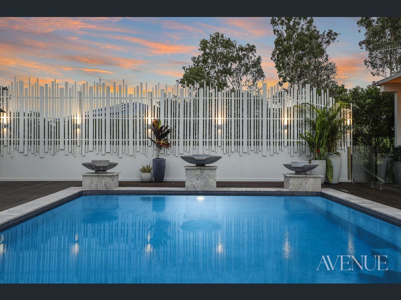 3 PRINCE OF WALES Court, Mundoolun