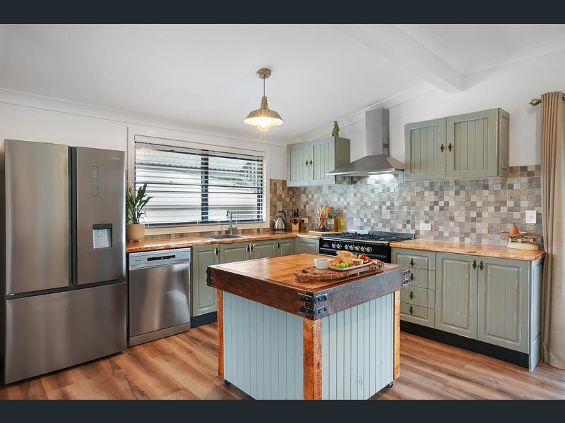 6 Margarita Court, Bushland Beach