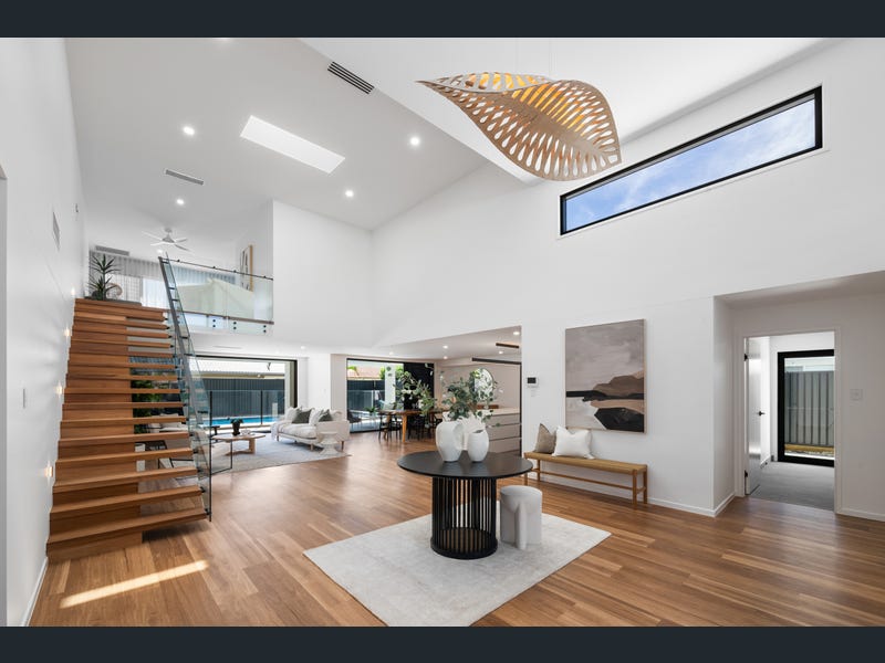 2 Spindrift Court, Bokarina