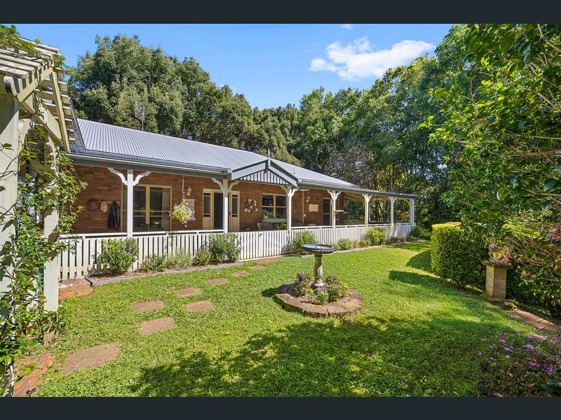 6 Kondalilla Falls Road, Montville