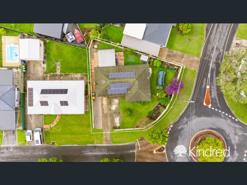 2 Elaine Court, Deception Bay