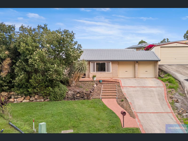 16 Mulligan Way, Edens Landing