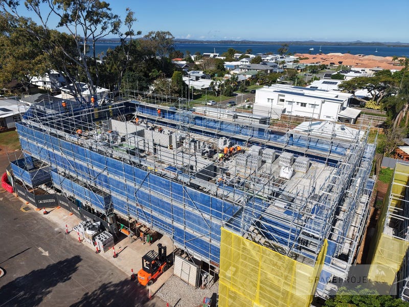 9/2 Moore Street, Victoria Point