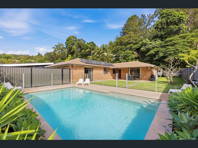 31 Clives Circuit, Currumbin Waters