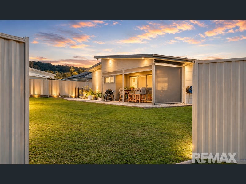 11 Creekline Place, Mooloolah Valley