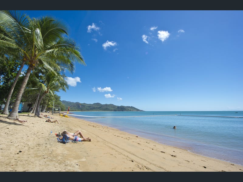 4/1 Pacific Drive 'Maggies Beachfront Apartments', Horseshoe Bay