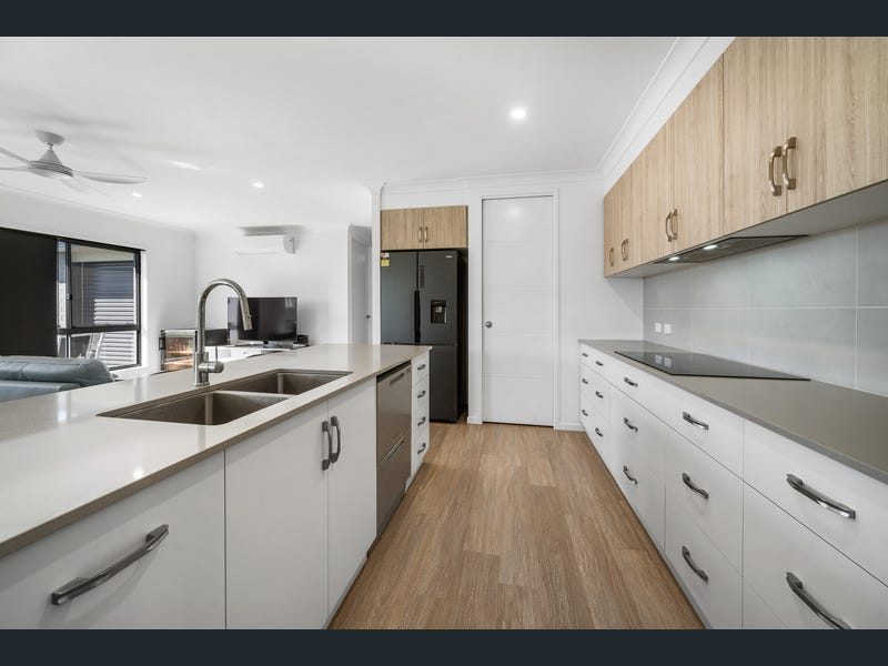26 Latsky Drive, Cotswold Hills
