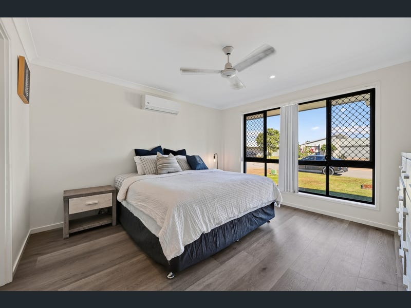 64 Epping Way, Mount Low