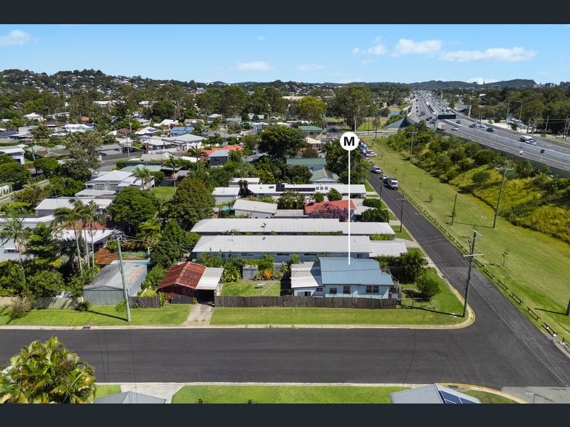 35 Station Street, Currumbin Waters
