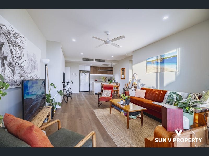 201/1 Centre Place, Rochedale South