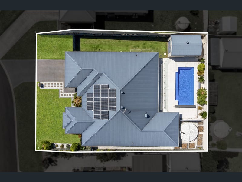 11 Pelling Court, Westbrook
