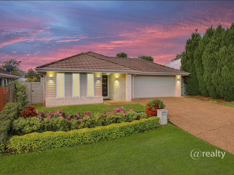 32 Burdekin Circuit, Warner