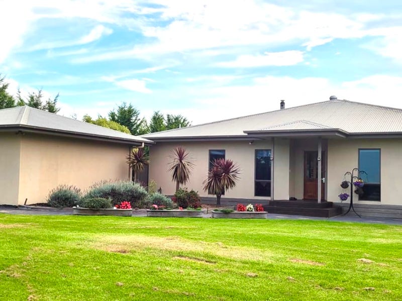 30 Boggy Creek Road, Longford, Vic 3851