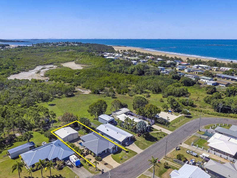 10 Brooksfield Drive, Sarina Beach, Qld 4737