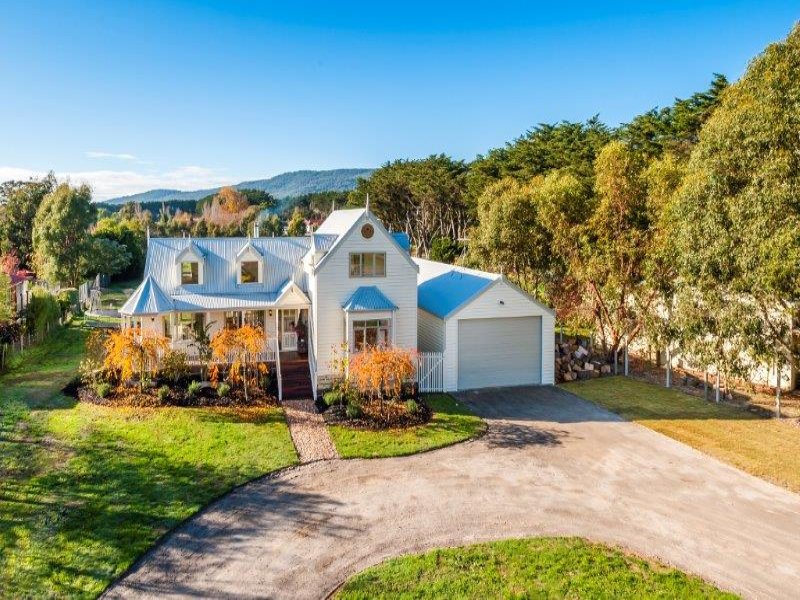 21 Tennyson Street, Woodend, Vic 3442 Property Details