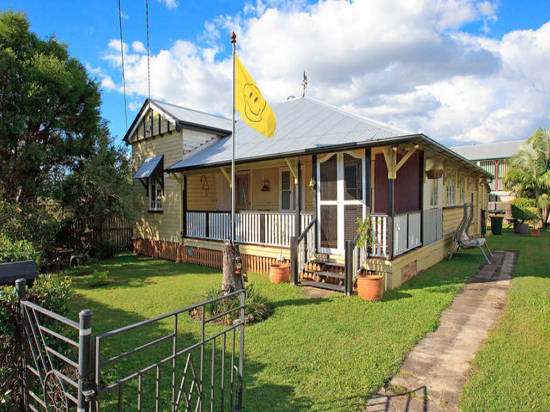 31 Barrack Road, Cannon Hill, Qld 4170 Property Details