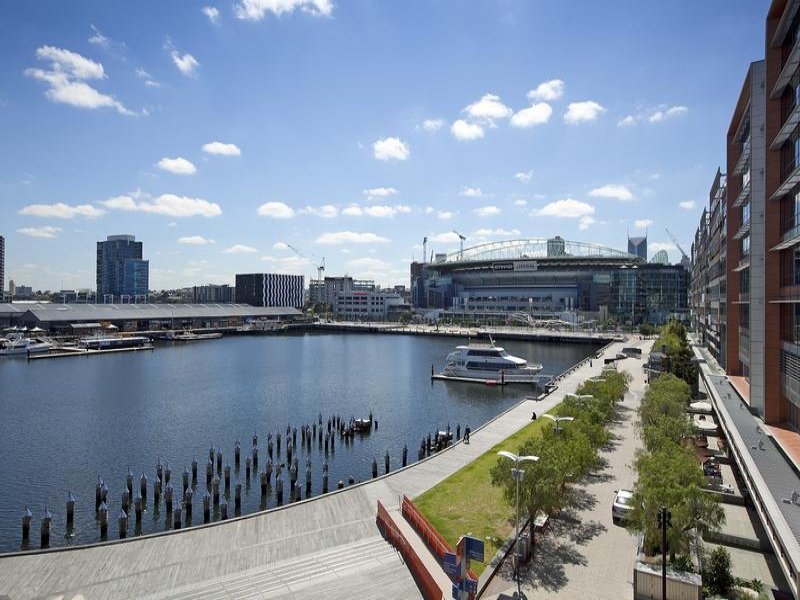 56/55 Victoria Harbour Promenade, Docklands, Vic 3008 Property Details
