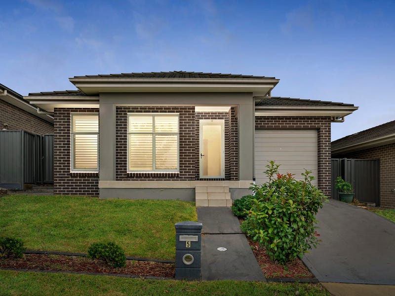 5 Admiral Avenue, Jordan Springs, NSW 2747