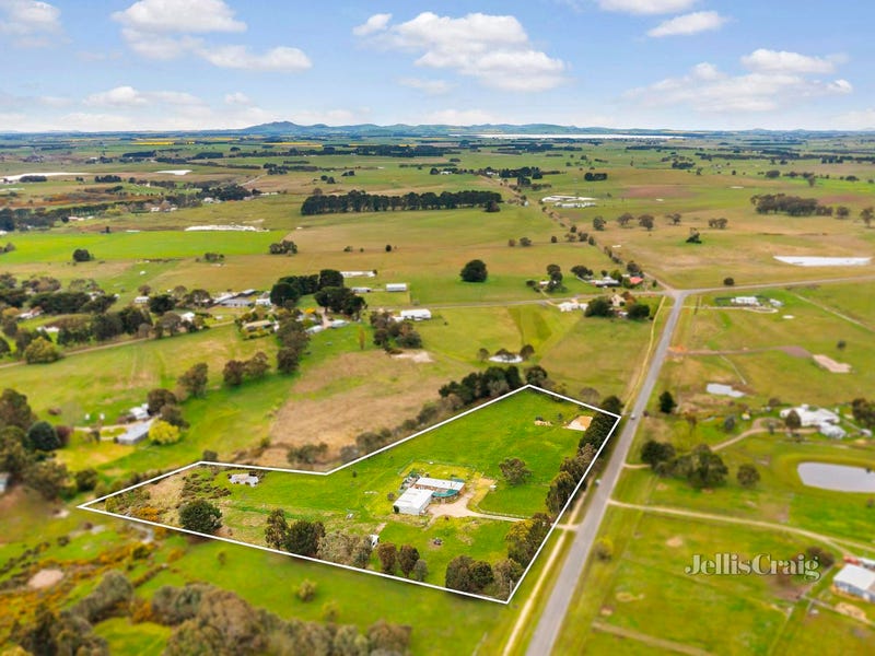 89 Nunns Road, Snake Valley, Vic 3351