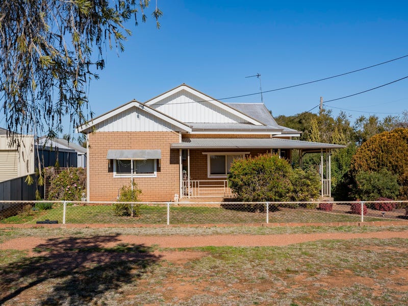 114 Kitchener Road, Temora, NSW 2666