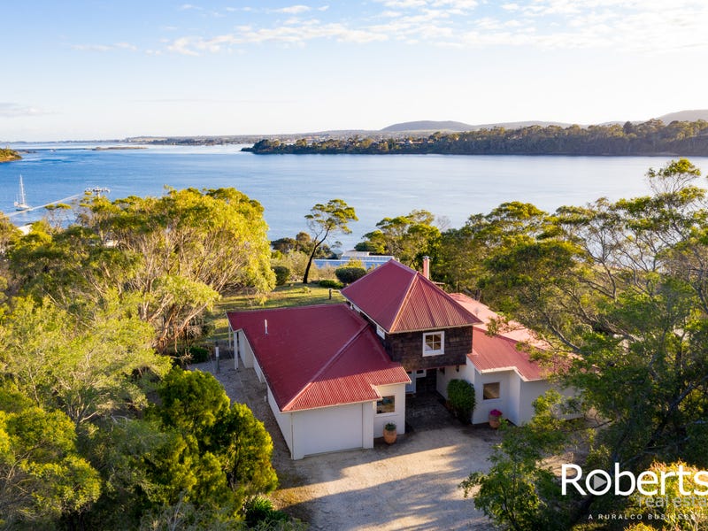158 Sunset Boulevard, Clarence Point, Tas 7270