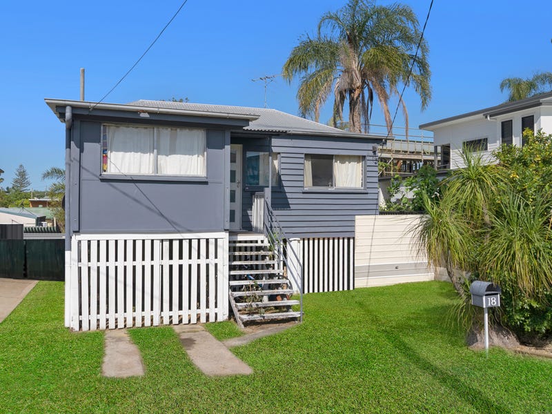 18 John Street, Redcliffe, Qld 4020