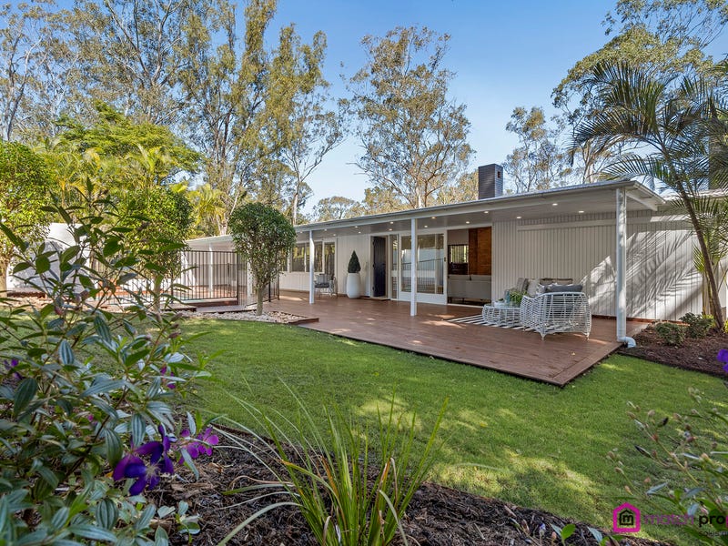 206 Brookfield Road, Kenmore Hills, Qld 4069