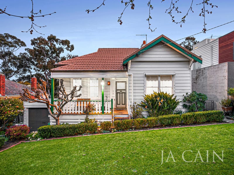 13 Lodge Road, Camberwell, Vic 3124