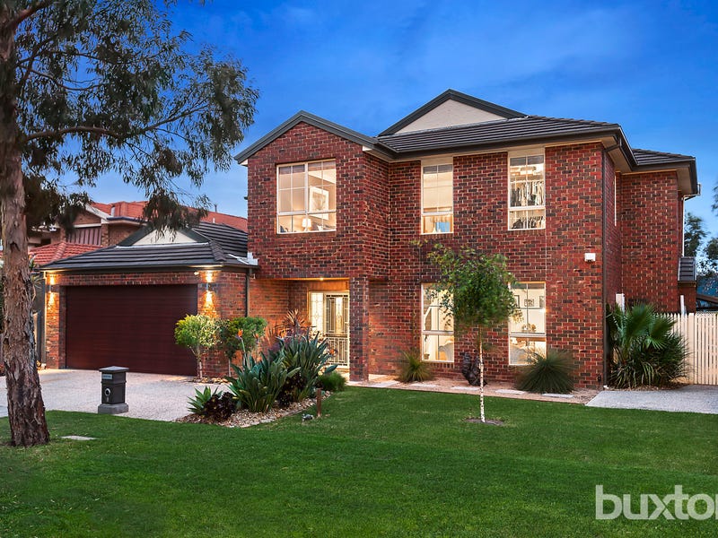 8 Sanctuary Place, Aspendale Gardens, Vic 3195 Property Details