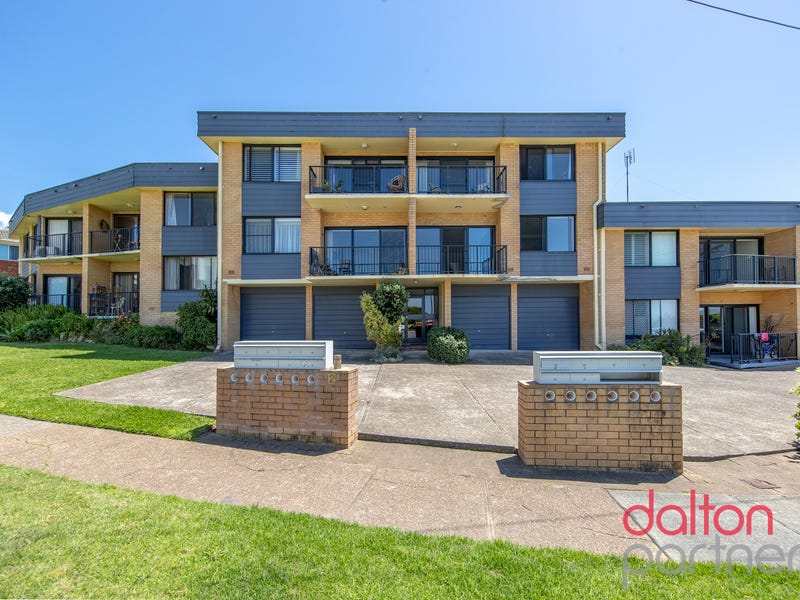2/2 Scenic Drive, Merewether, NSW 2291